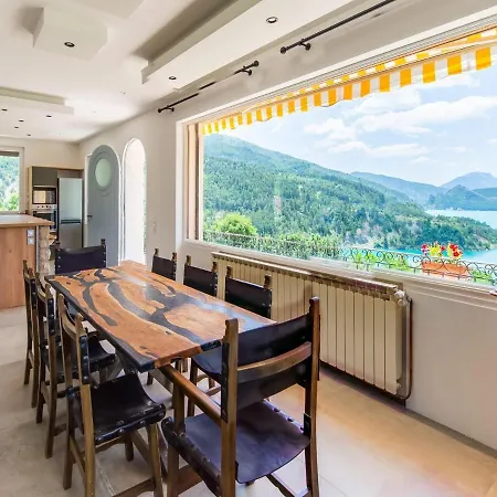 In Saint-julien Near Verdon Park Vakantiehuis